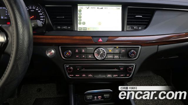 Kia K7 2016 — photo 20