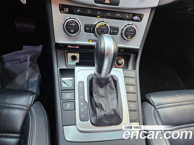 Volkswagen CC 2015 — photo 19