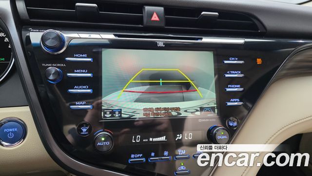 Toyota Camry 2019 — photo 20