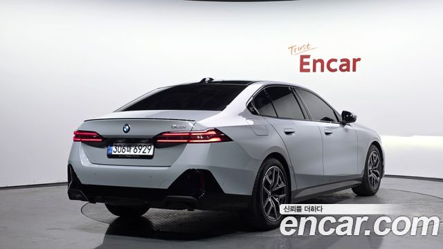 BMW 5-Series 2026 — photo 2