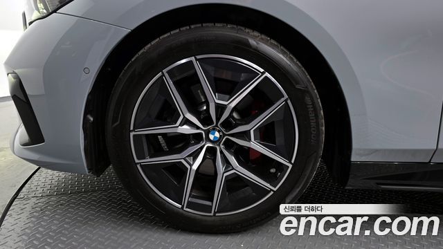 BMW 5-Series 2026 — photo 5