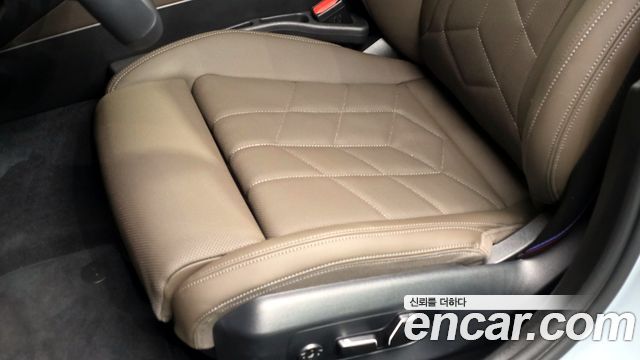 BMW 5-Series 2026 — photo 32