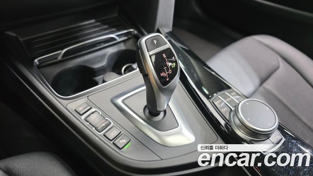 BMW 4-Series 2020 — photo 12