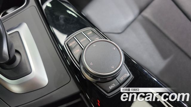 BMW 4-Series 2020 — photo 30