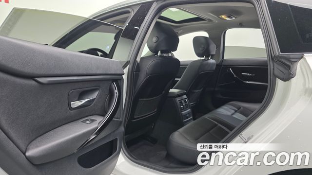 BMW 4-Series 2020 — photo 31