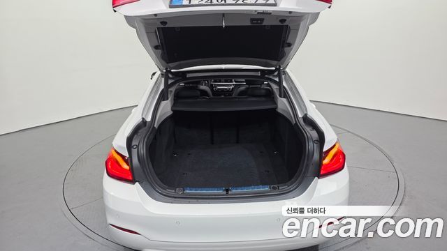 BMW 4-Series 2020 — photo 34