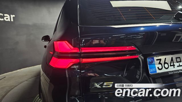 BMW X5 2026 — photo 9