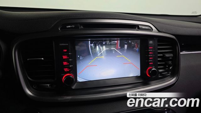 Kia Sorento 2016 — photo 14