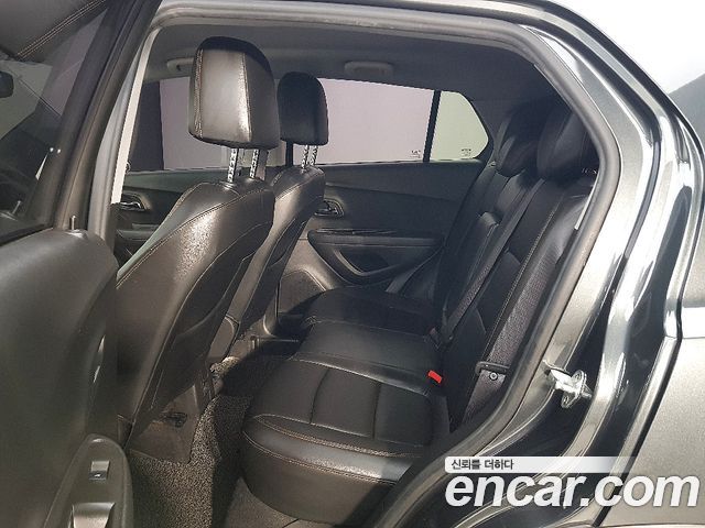 Chevrolet Korea Trax 2017 — photo 11