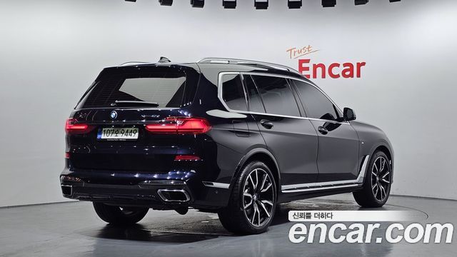 BMW X7 2021 — photo 2