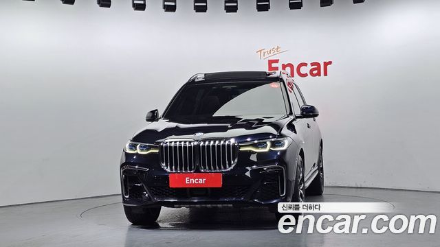 BMW X7 2021 — photo 3