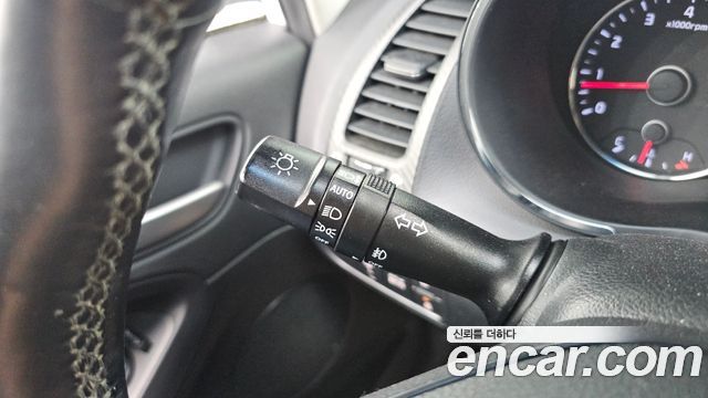 Kia K3 2013 — photo 14