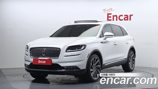 Lincoln Nautilus 2023 — photo 1