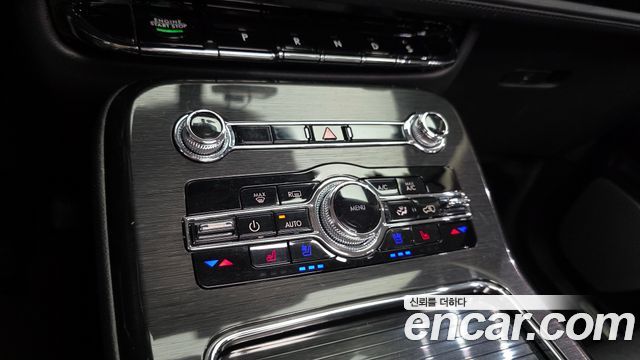Lincoln Nautilus 2023 — photo 24