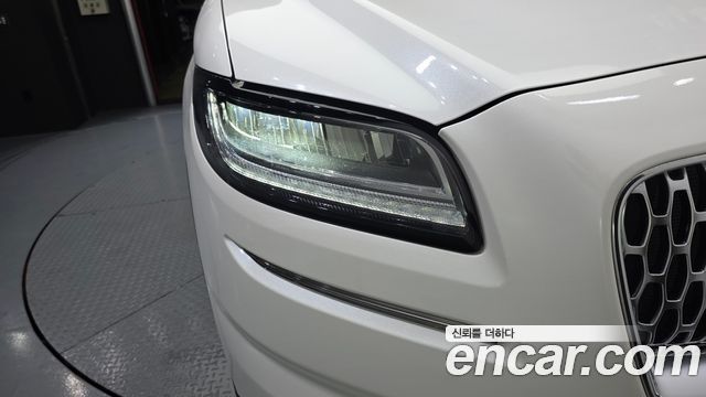 Lincoln Nautilus 2023 — photo 8