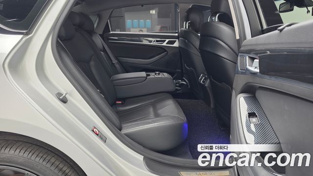 Hyundai Genesis 2016 — photo 12