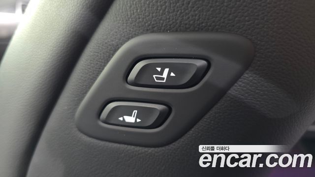 Hyundai Genesis 2016 — photo 17