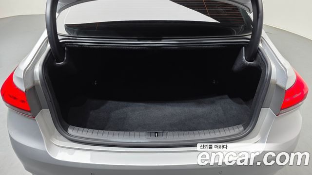 Hyundai Genesis 2016 — photo 20