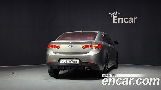 Kia Porte 2012 — photo 4