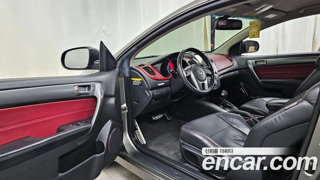 Kia Porte 2012 — photo 10