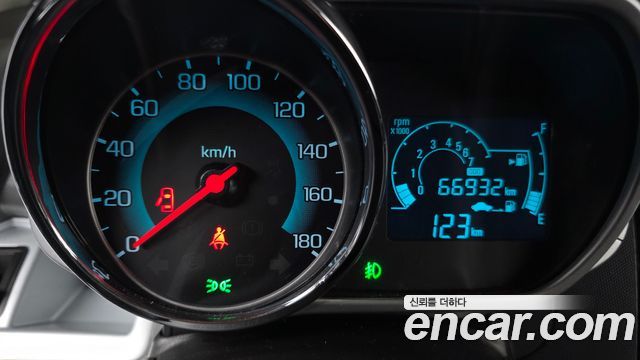 Chevrolet Korea Spark 2014 — photo 8