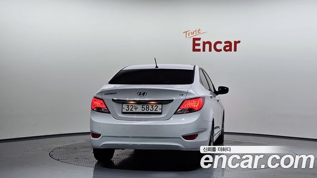 Hyundai Accent 2019 — photo 4