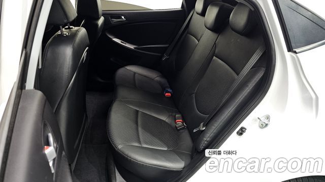 Hyundai Accent 2019 — photo 11
