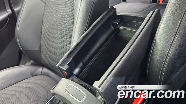 Mercedes-Benz A-Class 2020 — photo 30