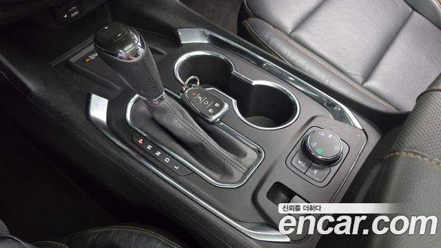 Chevrolet Korea Traverse 2020 — photo 12