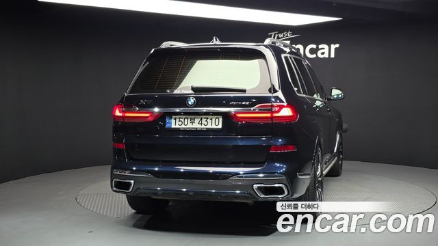 BMW X7 2021 — photo 4