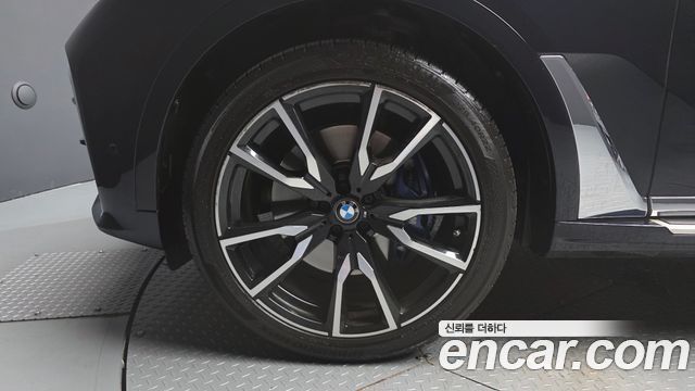 BMW X7 2021 — photo 5