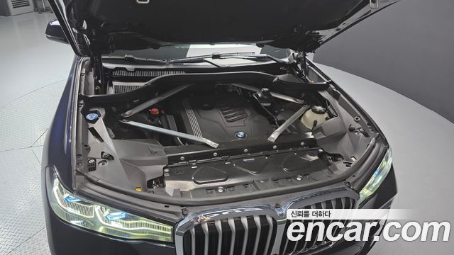 BMW X7 2021 — photo 6