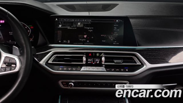 BMW X7 2021 — photo 18