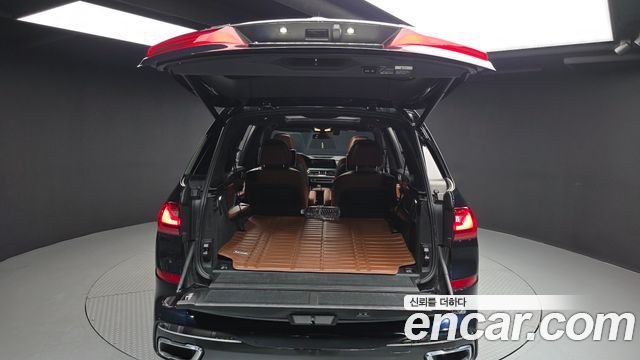BMW X7 2021 — photo 26