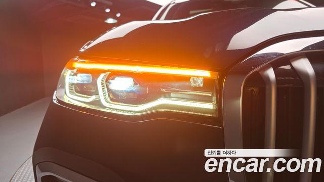 BMW X7 2021 — photo 8