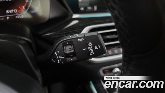BMW X7 2021 — photo 29