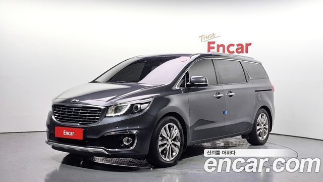 Kia Canival 2017 — photo 1