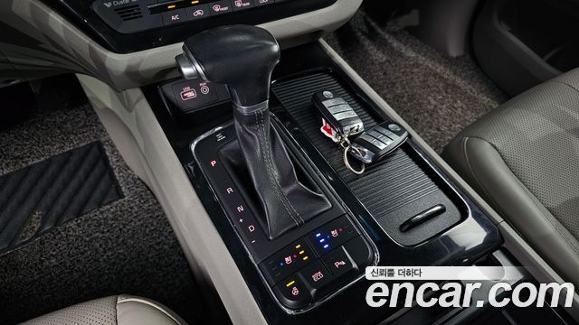 Kia Canival 2017 — photo 9