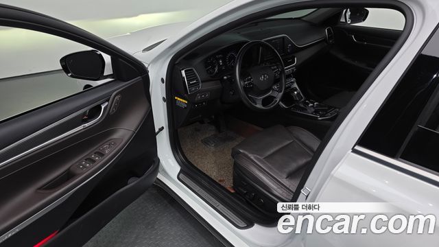 Hyundai Grandeur 2019 — photo 17