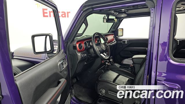 Jeep Wrangler 2023 — photo 13