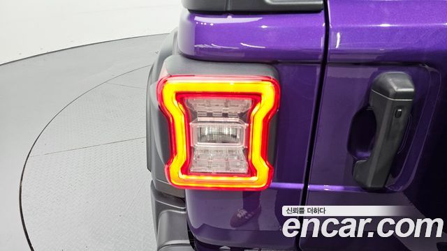 Jeep Wrangler 2023 — photo 9