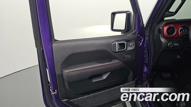 Jeep Wrangler 2023 — photo 14