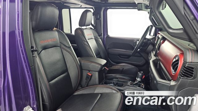 Jeep Wrangler 2023 — photo 16