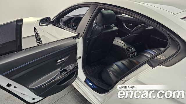 BMW 6-Series 2018 — photo 12