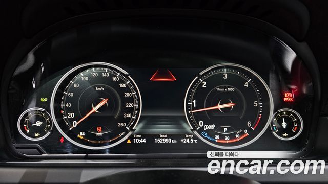 BMW 6-Series 2018 — photo 20