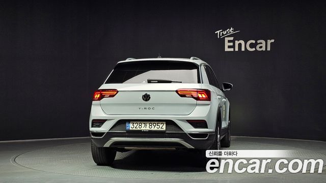 Volkswagen T-Roc 2021 — photo 4