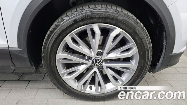 Volkswagen T-Roc 2021 — photo 7