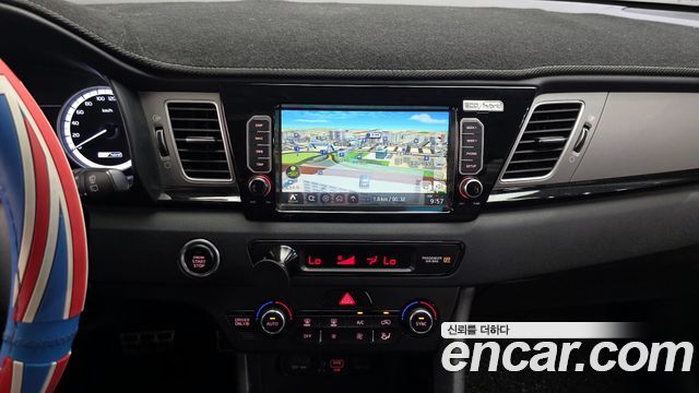 Kia Niro 2017 — photo 14