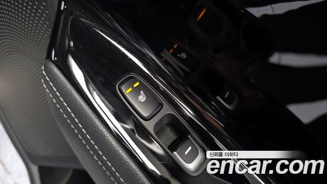 Kia Niro 2017 — photo 19