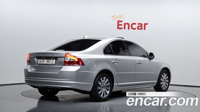 Volvo S80 2012 — photo 2